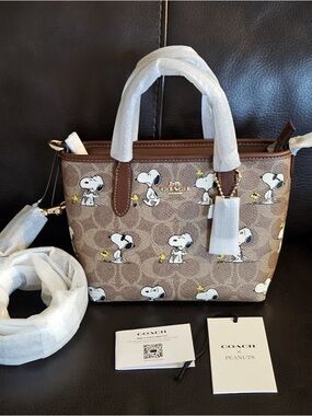 NWT Coach X Peanuts City Mini Tote Bag Signature Canvas With Snoopy Print CBS83